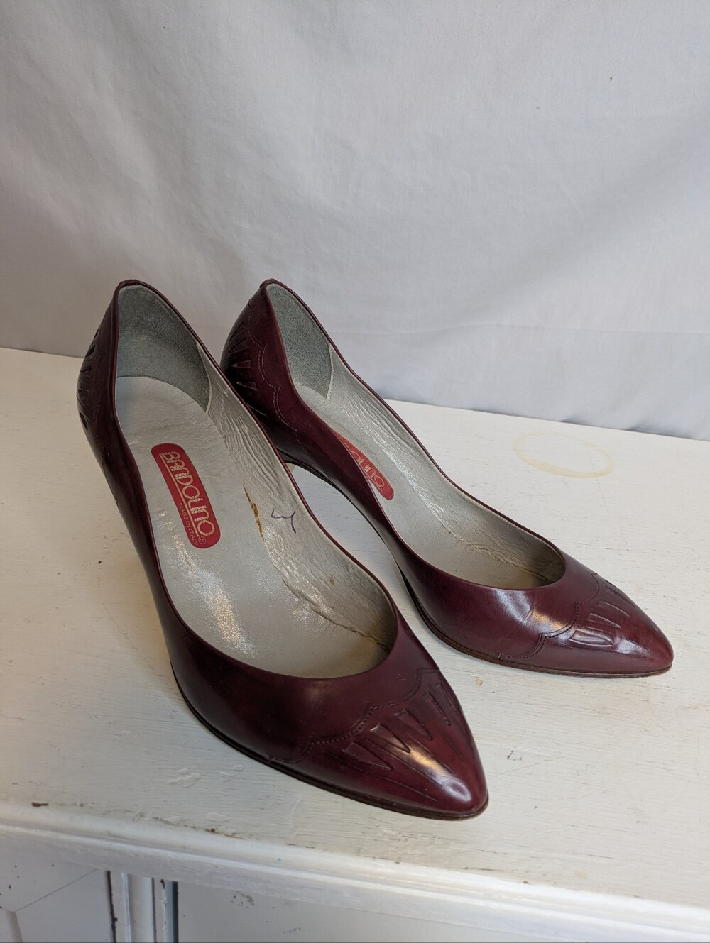 Vintage Bandolino Oxblood Burgundy Pumps Pretty Details Size 7.5